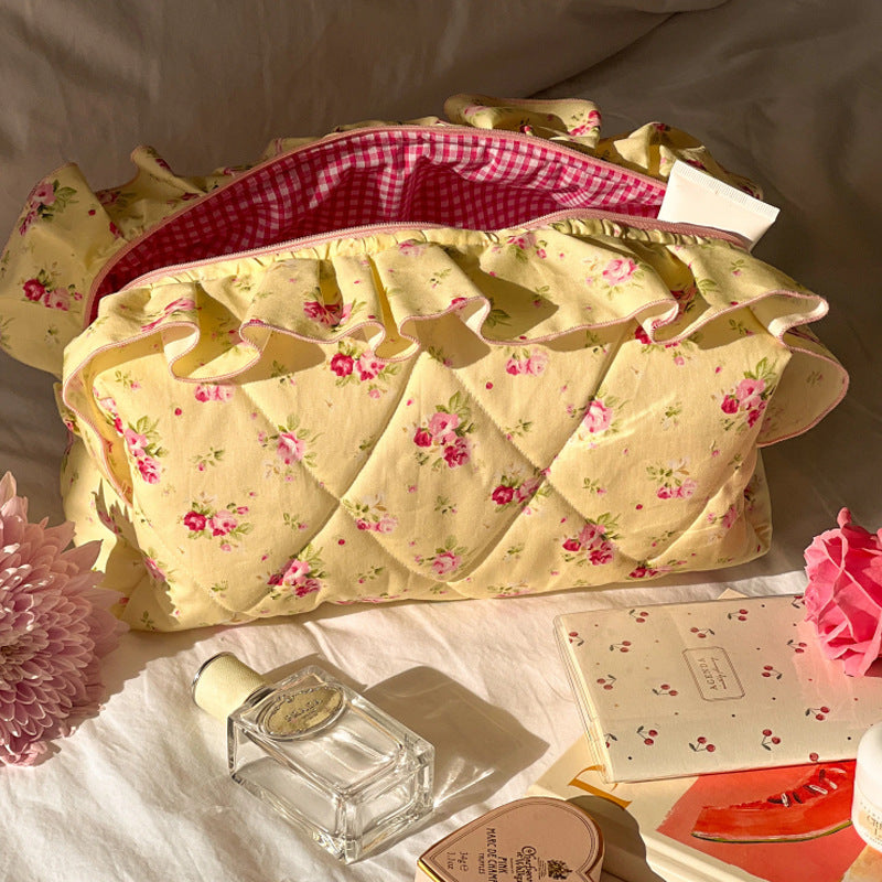 Wholesale Small Fresh Floral Makeup Large Capacity Storage Bag